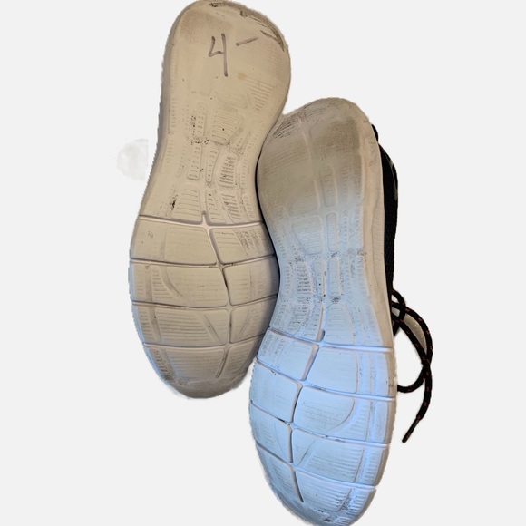 Champion women’s running shoes.  Used, size 11.  Very clean.  Pink and black. - Picture 8 of 8